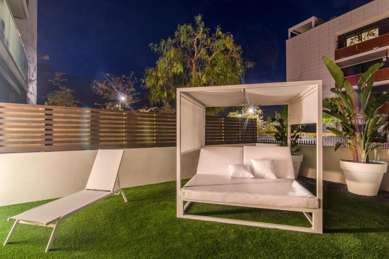 Sitges Spaces Garden Paradise 3 Bedroom, 3 Bathroom, Huge Private Garden-Terrace, Pool- Sleeps Up To 8 Luaran gambar