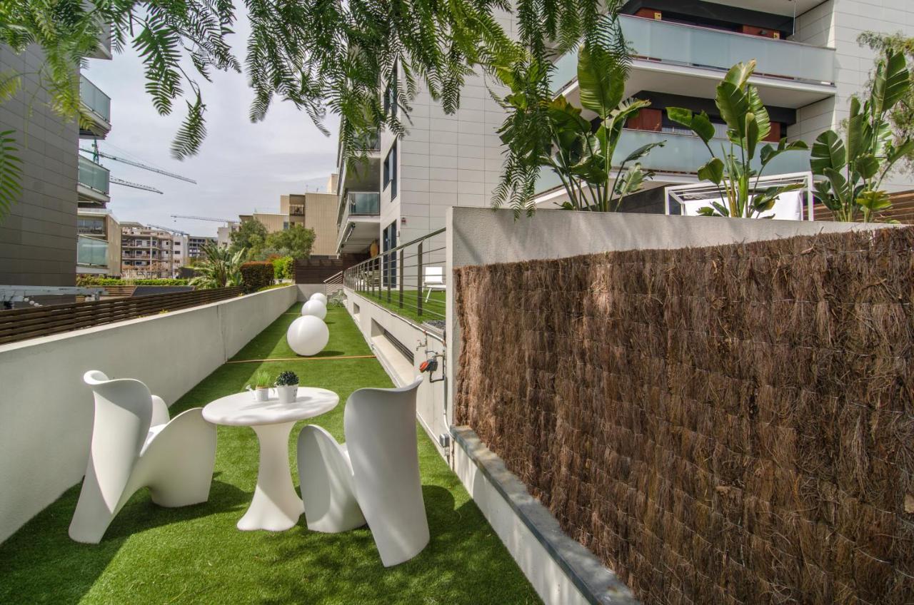 Sitges Spaces Garden Paradise 3 Bedroom, 3 Bathroom, Huge Private Garden-Terrace, Pool- Sleeps Up To 8 Luaran gambar