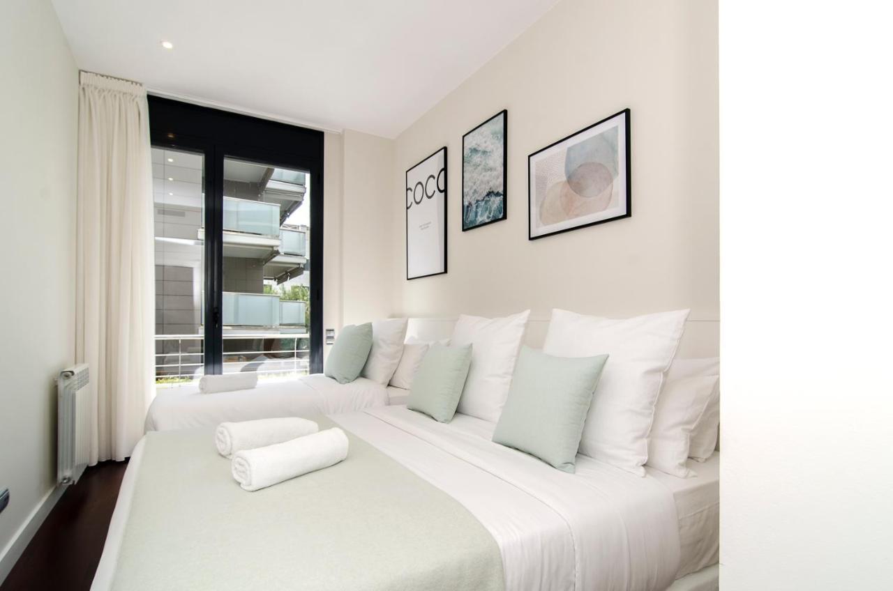 Sitges Spaces Garden Paradise 3 Bedroom, 3 Bathroom, Huge Private Garden-Terrace, Pool- Sleeps Up To 8 Luaran gambar