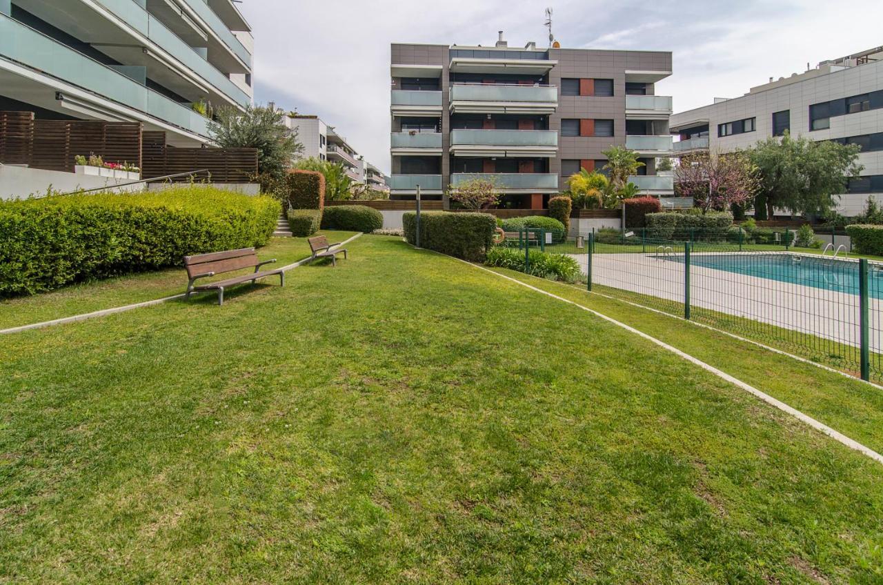 Sitges Spaces Garden Paradise 3 Bedroom, 3 Bathroom, Huge Private Garden-Terrace, Pool- Sleeps Up To 8 Luaran gambar