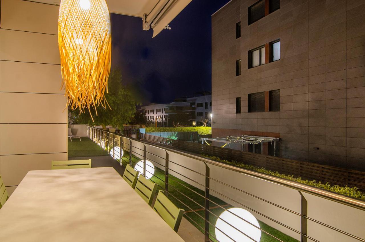 Sitges Spaces Garden Paradise 3 Bedroom, 3 Bathroom, Huge Private Garden-Terrace, Pool- Sleeps Up To 8 Luaran gambar