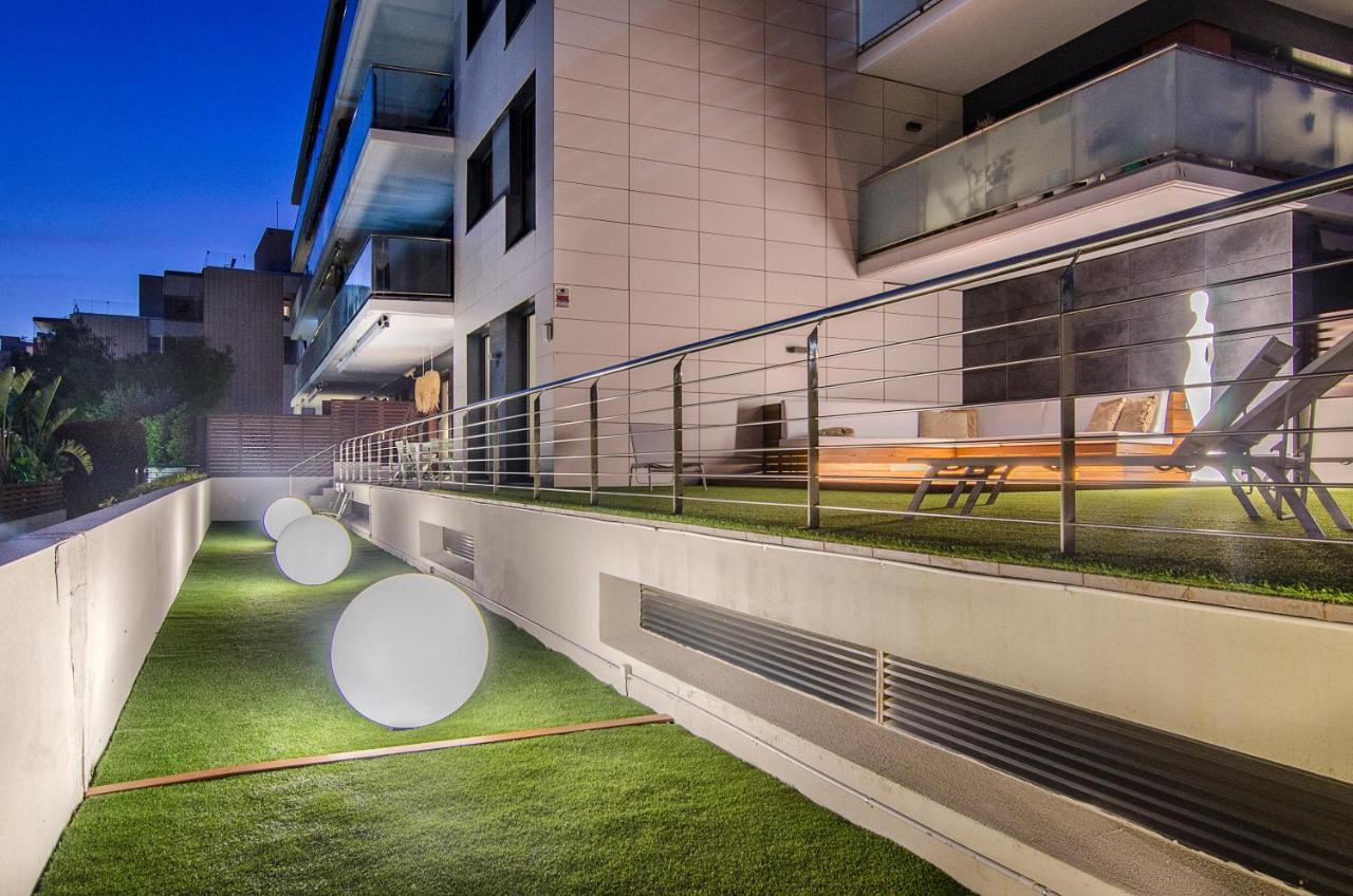 Sitges Spaces Garden Paradise 3 Bedroom, 3 Bathroom, Huge Private Garden-Terrace, Pool- Sleeps Up To 8 Luaran gambar